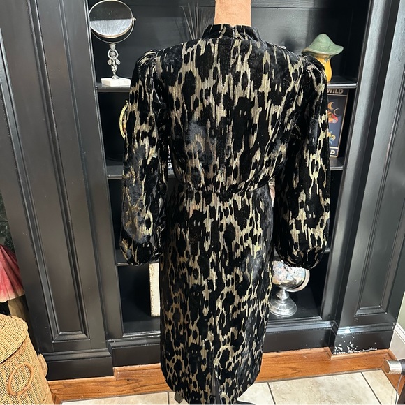 Pomander Place Gilly Dress – Size 4 – Black & Gold Metallic Velvet Burnout - Picture 8 of 12
